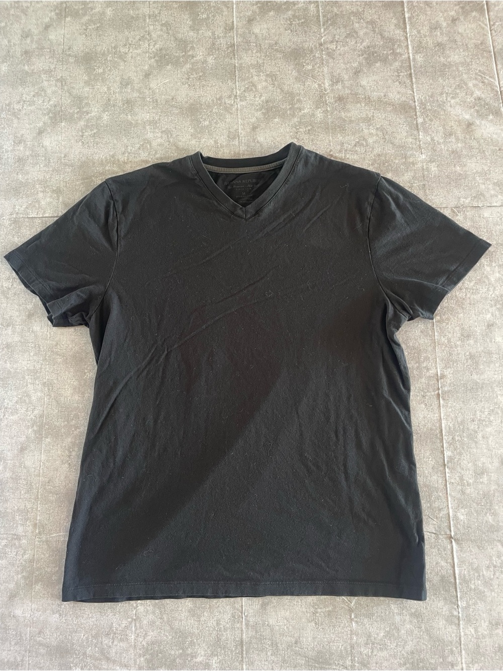 Banana Republic Men's Black V-Neck Short Sleeve Tee